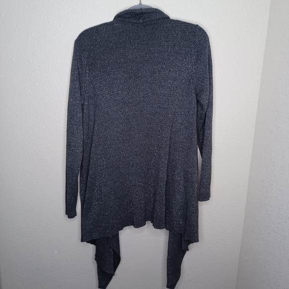 Torrid Grey Ribbed Shawl Drape Front Cardigan 1X - Picture 3 of 6